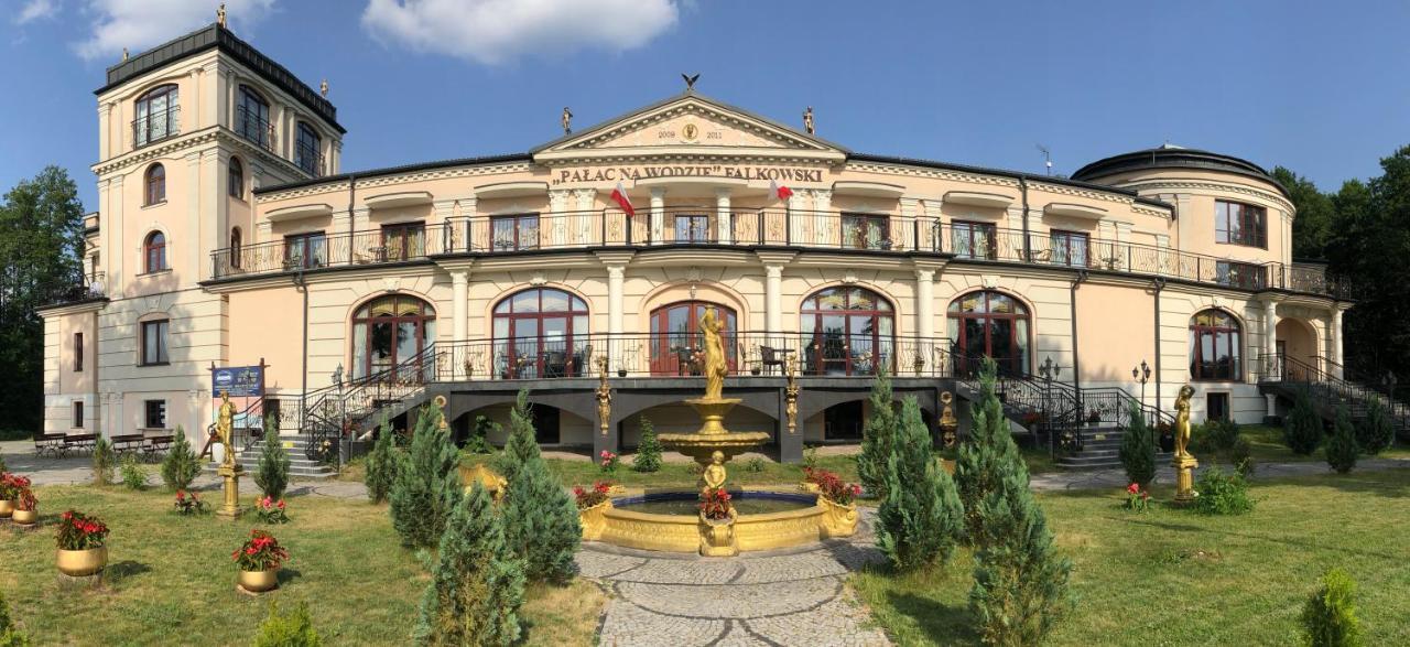 Uzdrowisko Sanatorium Augustow Palac Na Wodzie Falkowski Exteriér fotografie